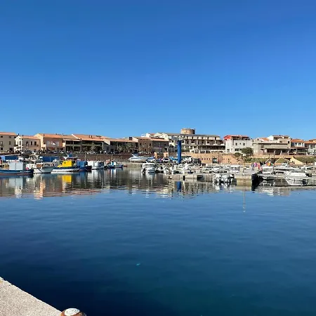 Casa L'oleandro Rosa * Isola Rossa (Sassari)